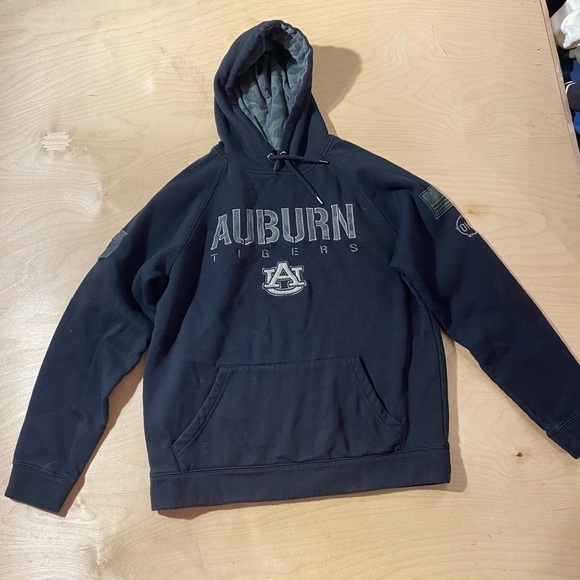 Colosseum Auburn Tigers Black Hoodie Medium (NL) - Picture 2 of 8